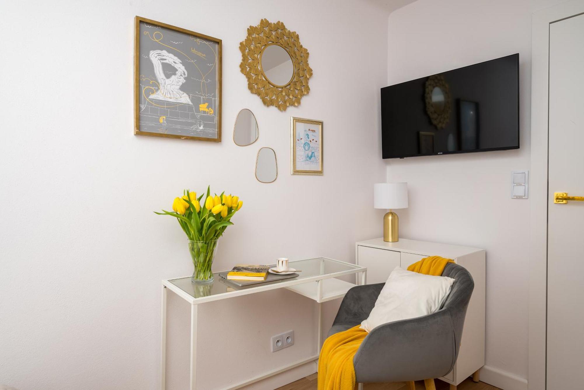 Gold Premium Central Suite 950 M To Central Station Parking Warsawa Bagian luar foto