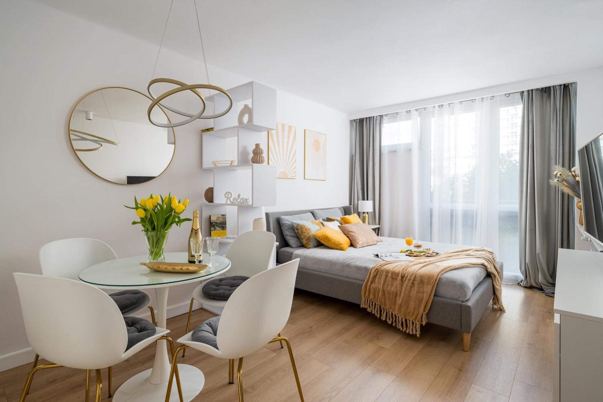 Gold Premium Central Suite 950 M To Central Station Parking Warsawa Bagian luar foto