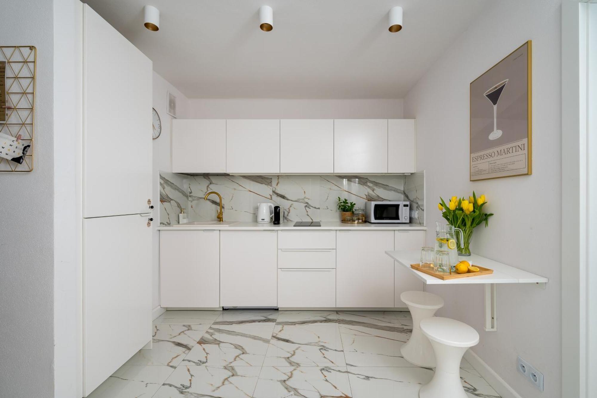 Gold Premium Central Suite 950 M To Central Station Parking Warsawa Bagian luar foto